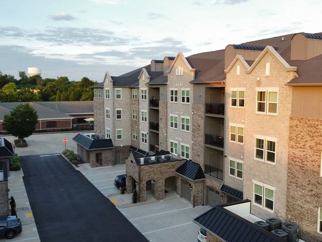 141 Saundersville Rd Unit 2207, Hendersonville, TN 37075