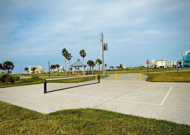 27020 Estuary Drive 102, Galveston, TX 77554