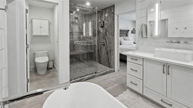 5143 SANDY BEACH AVENUE, Sarasota, FL 34242