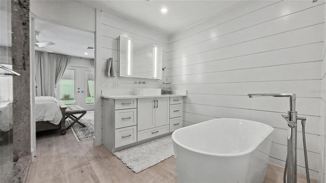 5143 SANDY BEACH AVENUE, Sarasota, FL 34242