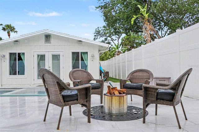 5143 SANDY BEACH AVENUE, Sarasota, FL 34242