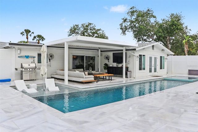 5143 SANDY BEACH AVENUE, Sarasota, FL 34242