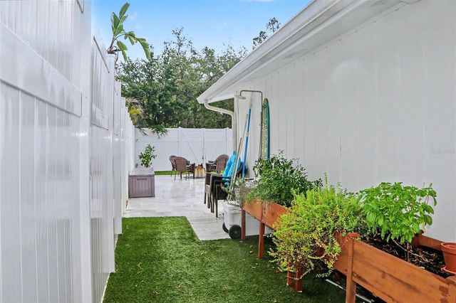 5143 SANDY BEACH AVENUE, Sarasota, FL 34242