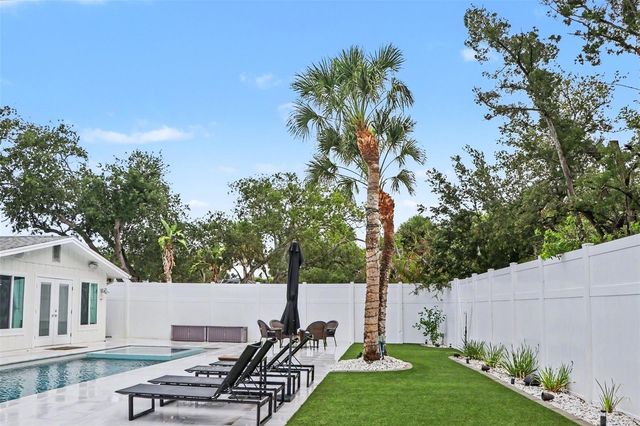 5143 SANDY BEACH AVENUE, Sarasota, FL 34242