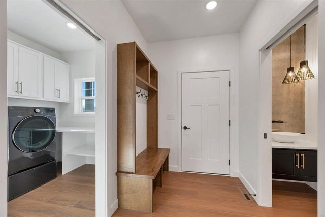 3578 W HANK AVENUE, De Pere, WI 54115