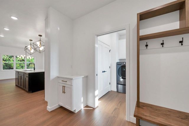 3578 W HANK AVENUE, De Pere, WI 54115