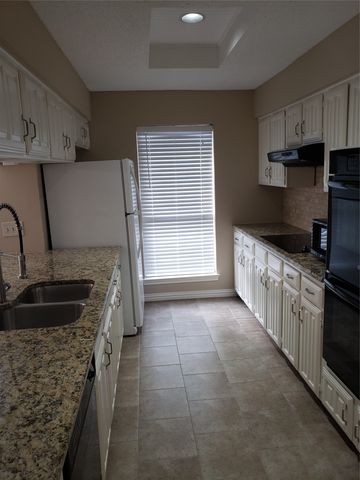 1307 Boardwalk Street, Arlington, TX 76011