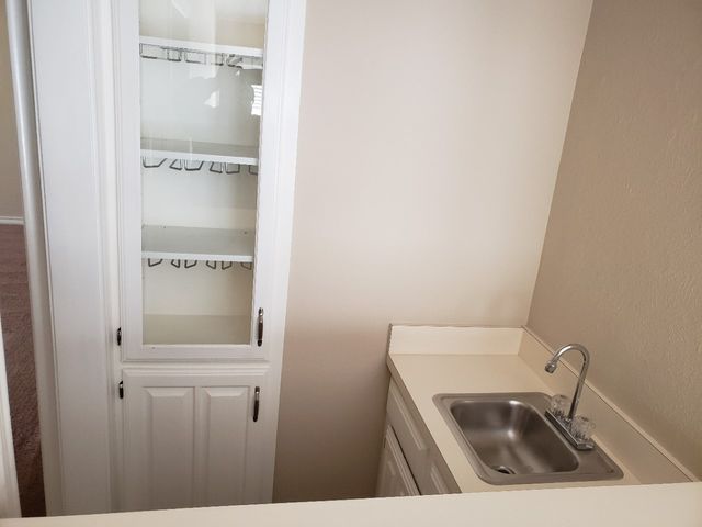 1307 Boardwalk Street, Arlington, TX 76011