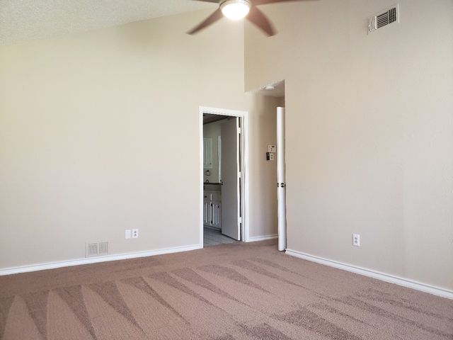 1307 Boardwalk Street, Arlington, TX 76011
