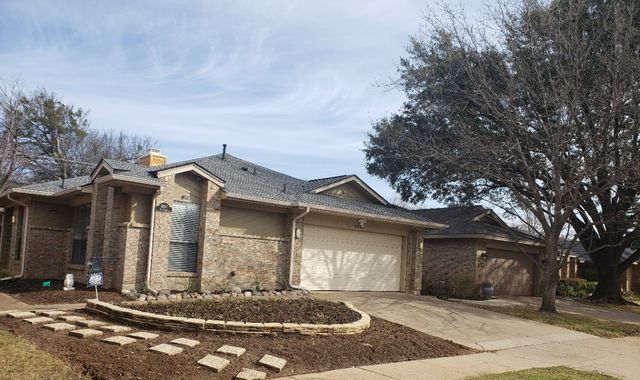 1307 Boardwalk Street, Arlington, TX 76011