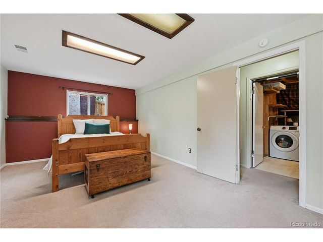 2516 Lanyon Dr, Longmont, CO 80503
