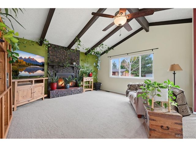2516 Lanyon Dr, Longmont, CO 80503