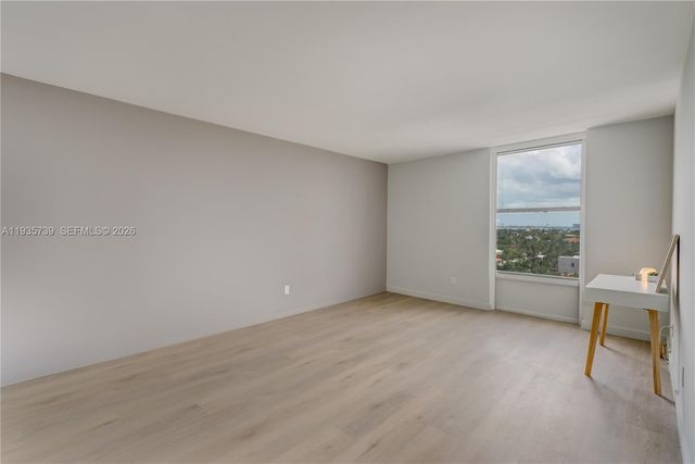 2000 NE 135th St 908, North Miami, FL 33181
