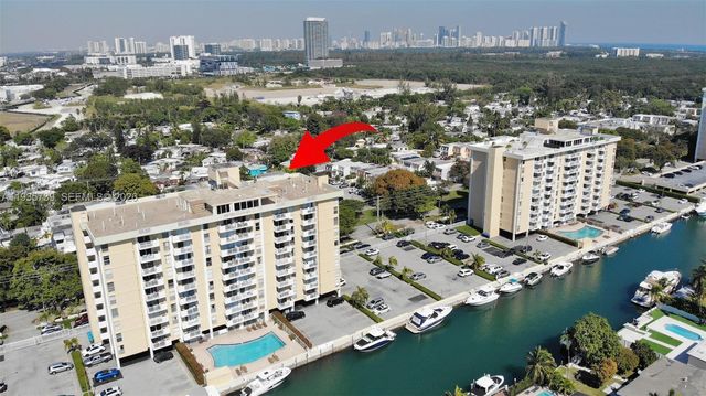 2000 NE 135th St 908, North Miami, FL 33181
