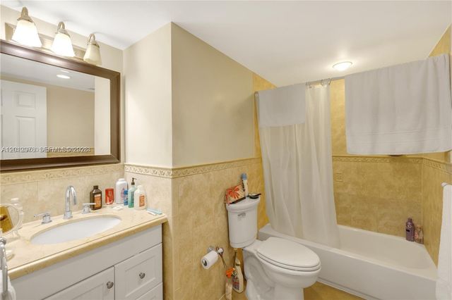 9125 SW 77th Ave 802, Miami, FL 33156