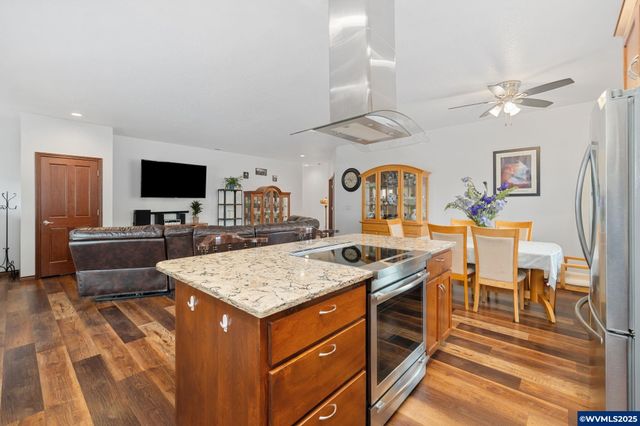 23072 SW Mansfield St, Sherwood, OR 97140