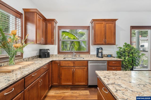 23072 SW Mansfield St, Sherwood, OR 97140