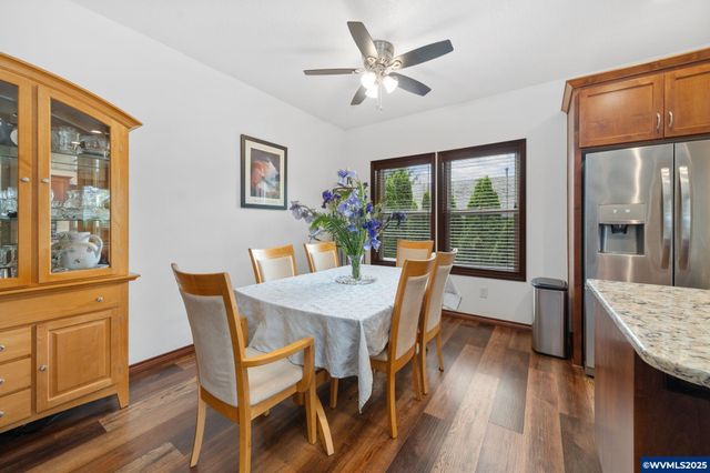 23072 SW Mansfield St, Sherwood, OR 97140