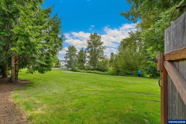 23072 SW Mansfield St, Sherwood, OR 97140