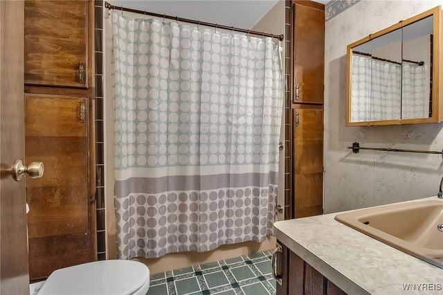 6479 Dysinger Road, Lockport Town, NY 14094