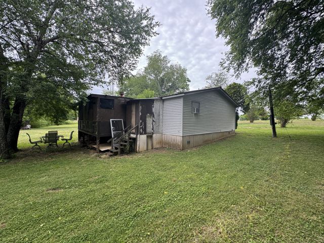 102 Sugar Tree Rd, Pulaski, TN 38478