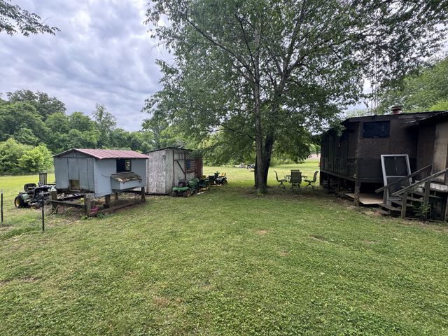 102 Sugar Tree Rd, Pulaski, TN 38478