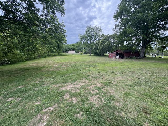 102 Sugar Tree Rd, Pulaski, TN 38478