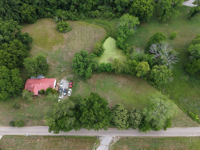 102 Sugar Tree Rd, Pulaski, TN 38478