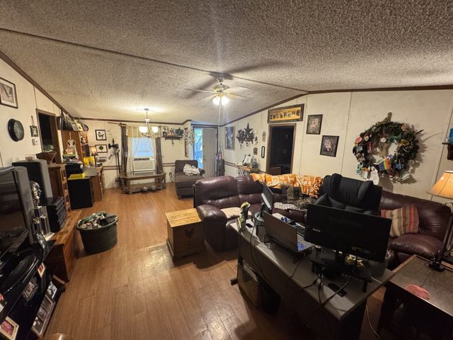 102 Sugar Tree Rd, Pulaski, TN 38478