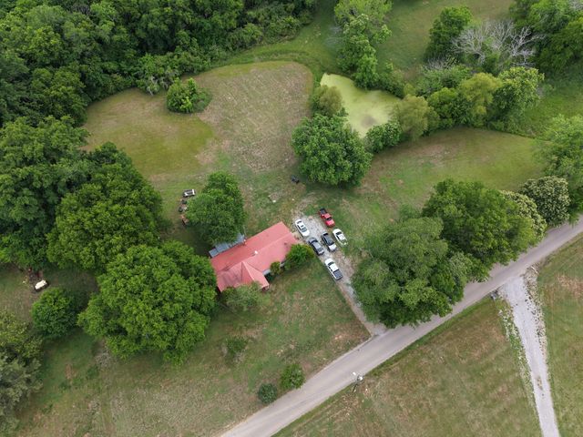 102 Sugar Tree Rd, Pulaski, TN 38478