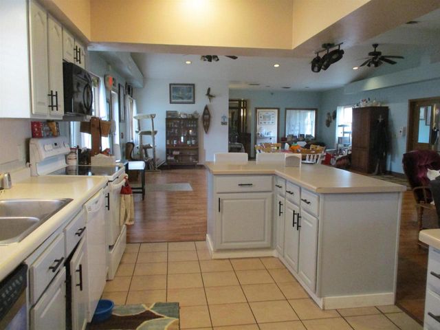 E11062 Center Road, North Freedom, WI 53951