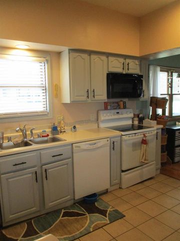 E11062 Center Road, North Freedom, WI 53951