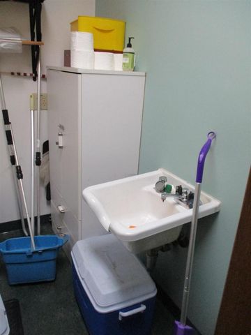 E11062 Center Road, North Freedom, WI 53951