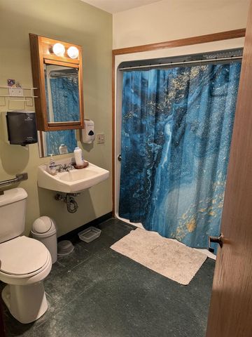 E11062 Center Road, North Freedom, WI 53951