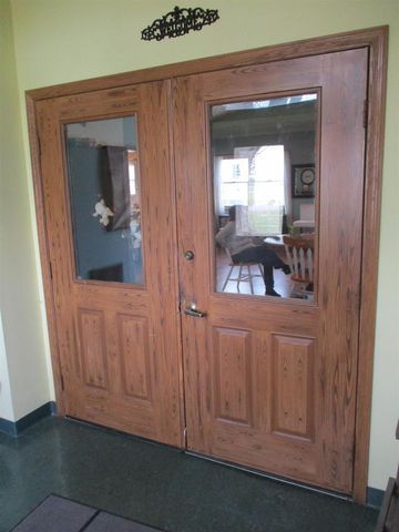 E11062 Center Road, North Freedom, WI 53951