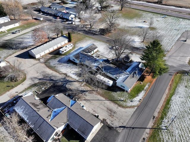 E11062 Center Road, North Freedom, WI 53951