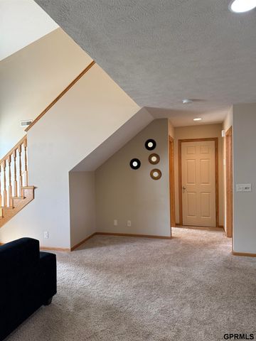 308 S 77th Court, Lincoln, NE 68510