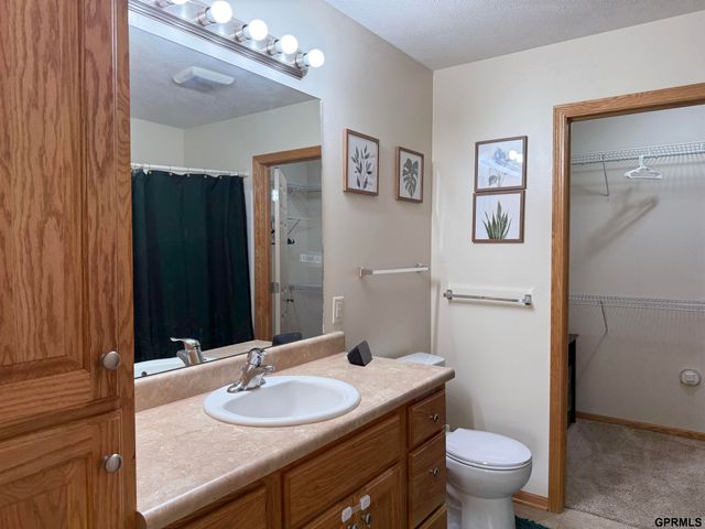 308 S 77th Court, Lincoln, NE 68510