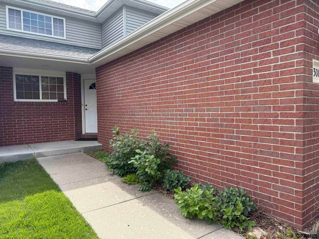 308 S 77th Court, Lincoln, NE 68510
