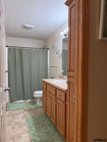 308 S 77th Court, Lincoln, NE 68510