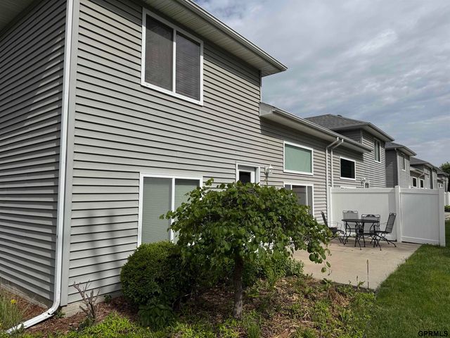308 S 77th Court, Lincoln, NE 68510