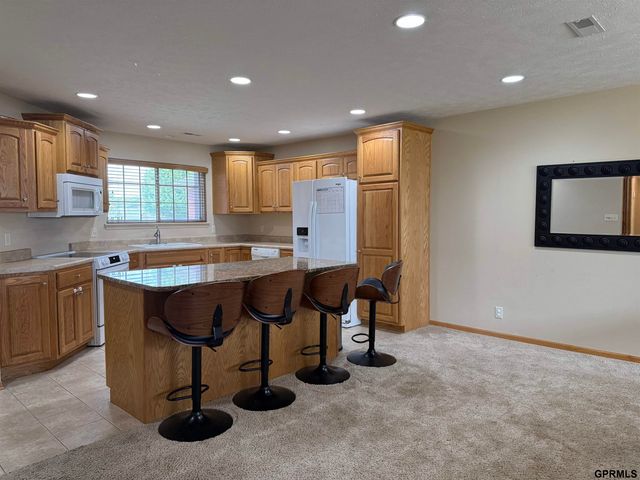 308 S 77th Court, Lincoln, NE 68510