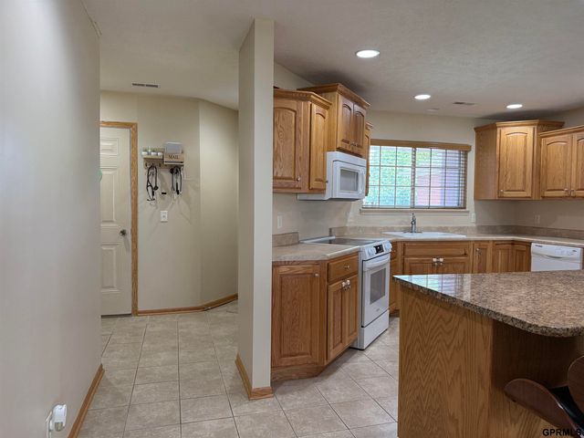 308 S 77th Court, Lincoln, NE 68510