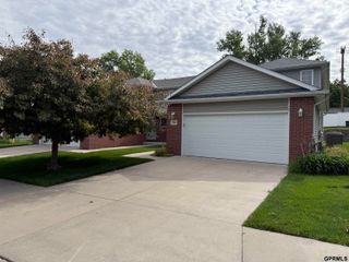 308 S 77th Court, Lincoln, NE 68510