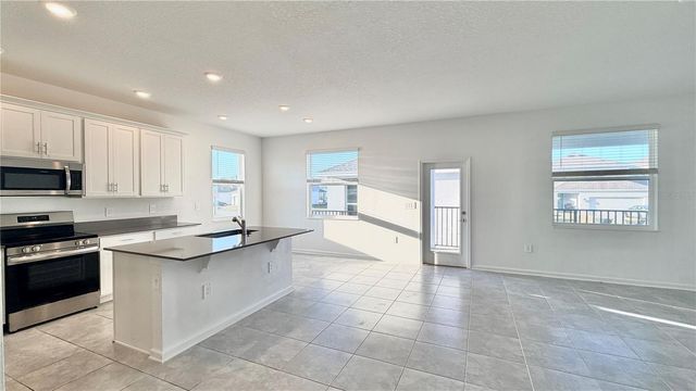 2814 ARMSTRONG AVENUE, Clermont, FL 34714