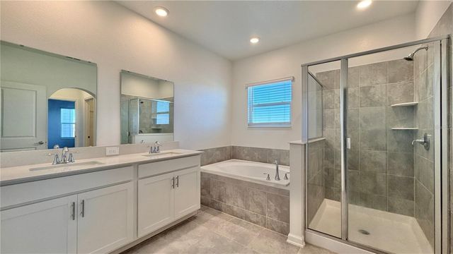 2814 ARMSTRONG AVENUE, Clermont, FL 34714