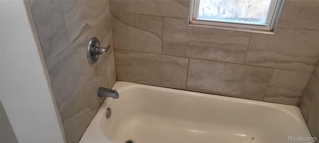 3934 Devonshire Road, Detroit, MI 48224