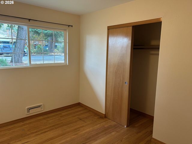 11841 Ne SAN RAFAEL St, Portland, OR 97220