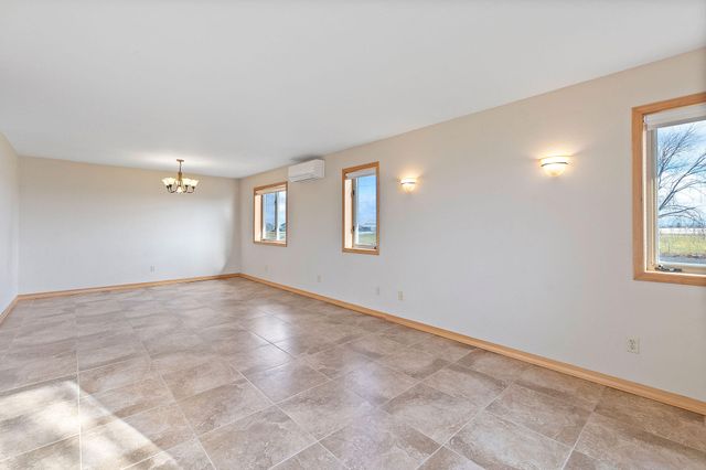 2490 NW Deschutes Drive, Madras, OR 97741