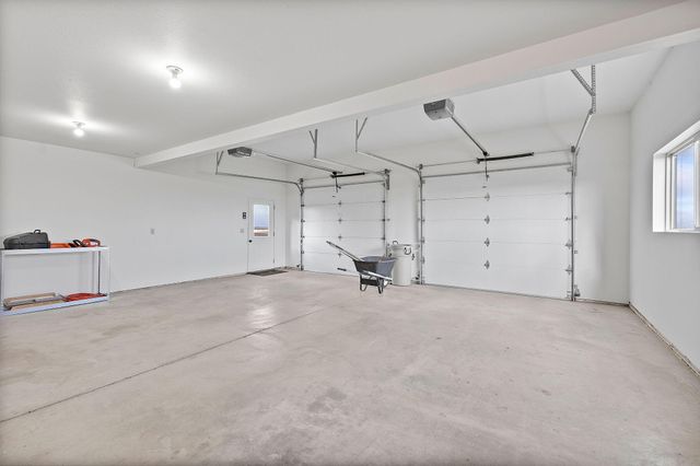 2490 NW Deschutes Drive, Madras, OR 97741